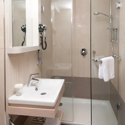 Titanic Comfort Mitte Berlin 3*,